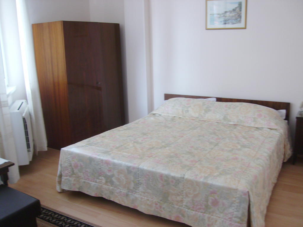 The House Next To The Beach Hotel Sozopol Bilik gambar