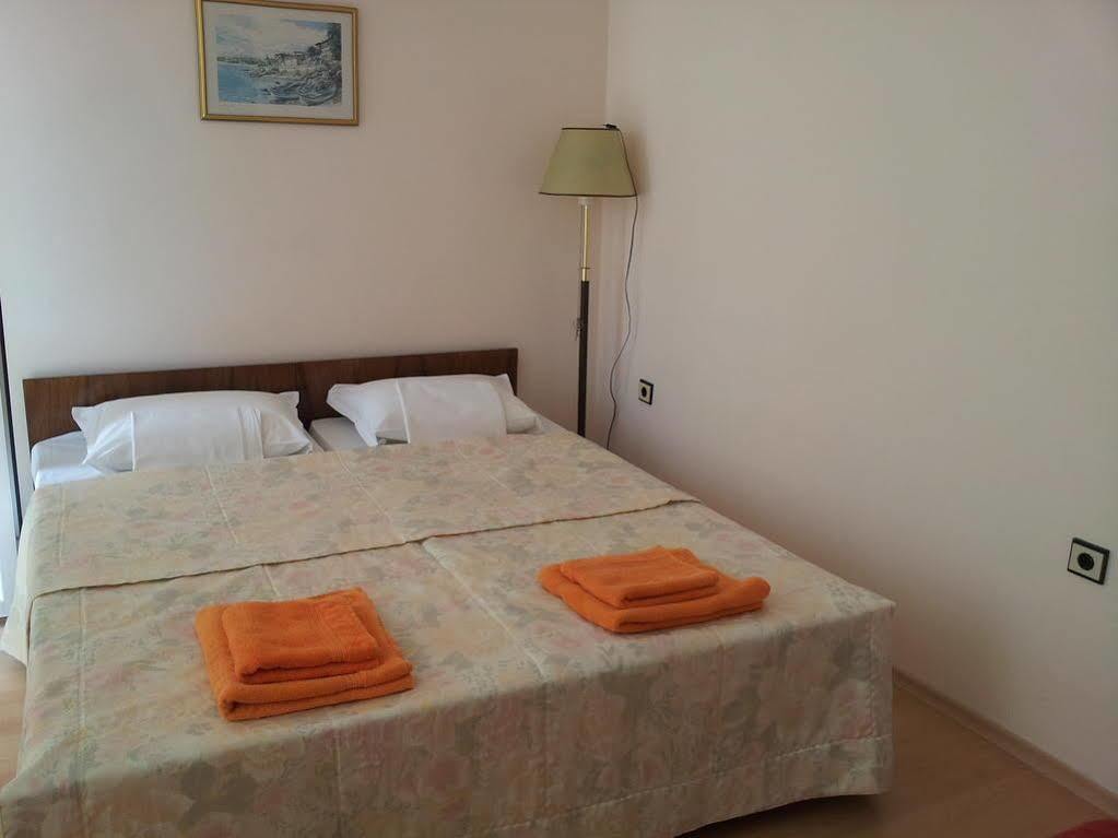The House Next To The Beach Hotel Sozopol Luaran gambar